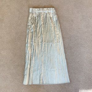 H&M silver pleated midi skirt NWT